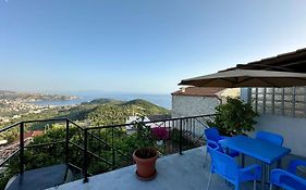 Ocean Breeze Apartment